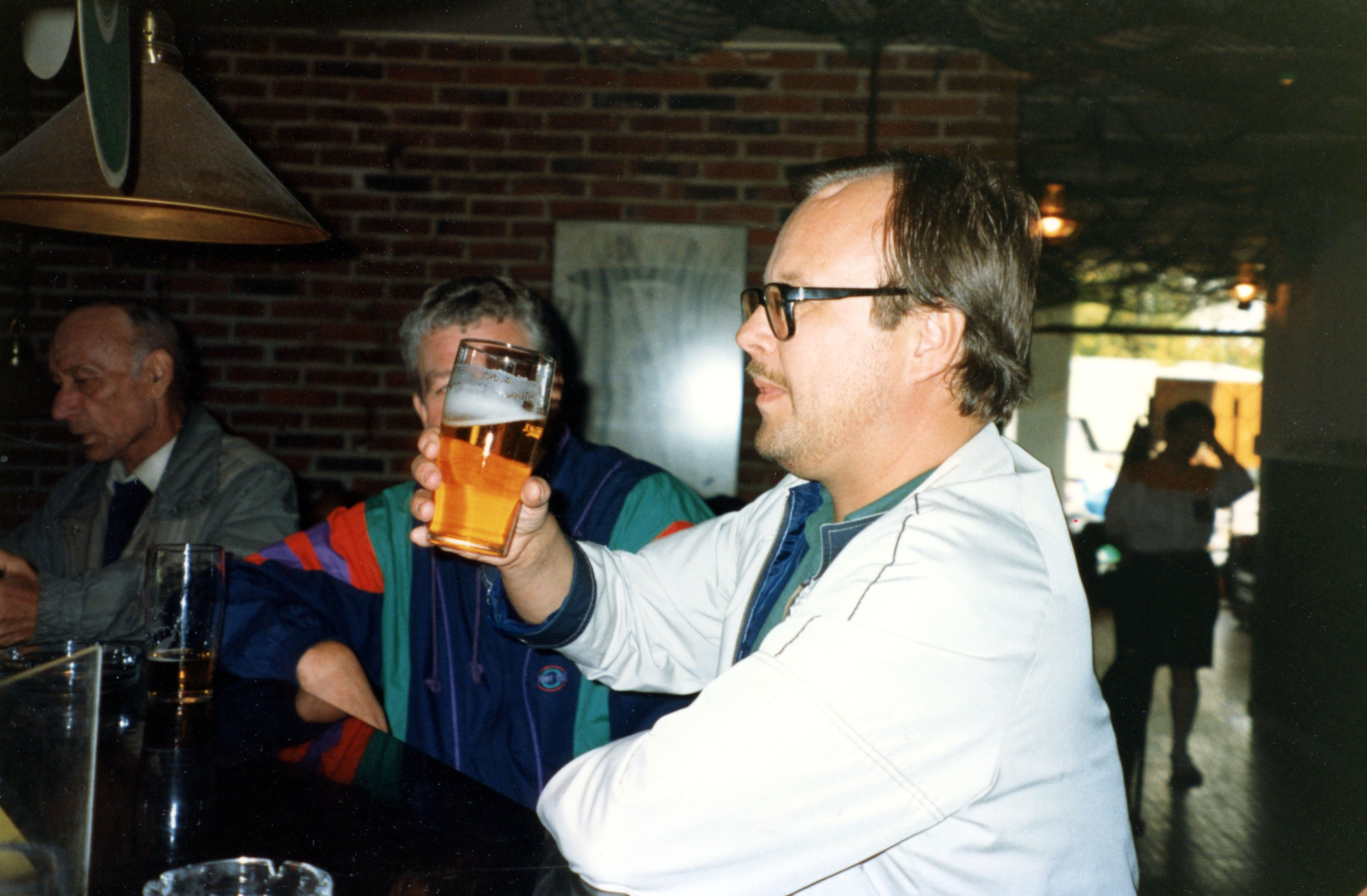 Aarne Visuri, kännykkä-sanan keksijä Aarne Visuri - kännykkä-sanan keksijä